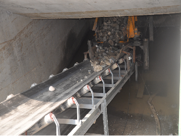 宜昌澤昱時(shí)產(chǎn)500-700噸/小時(shí)卵石洗砂破碎系統(tǒng)，每小時(shí)洗原砂300噸，破碎卵石+整形及機(jī)制砂300-400噸